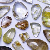 Rutilated quartz Solar plexus chakra - MANIPURA - Heart chakra - ANAHATA - Fertility, sex, fatigue, lungs, thyroid, detox, frankness, independence, protection, will, strength