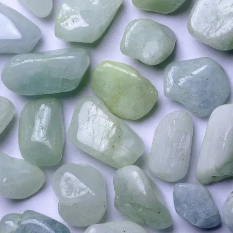 Aigue-marine Chakra de la gorge - VISHUDDHA - Poumons, gorge, système immunitaire, coeur, yeux, anti-douleur, nausées, allergie, peau, stress, protection, communication, intelligence