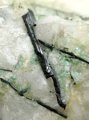 Aïkinite de Beresovsk, Oural, Russie - © Christopher O'Neill