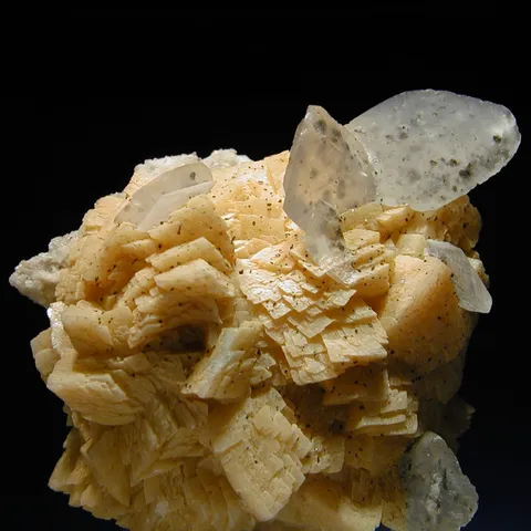 Ankérite et calcite de Obergesteln, Valais, Suisse - © Christian Bracke