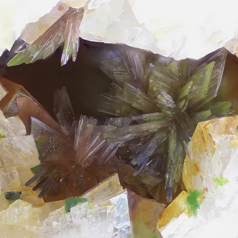 Annabergite bicolore de Aghbar Mine, Maroc - © Jean-Vincent Coureau