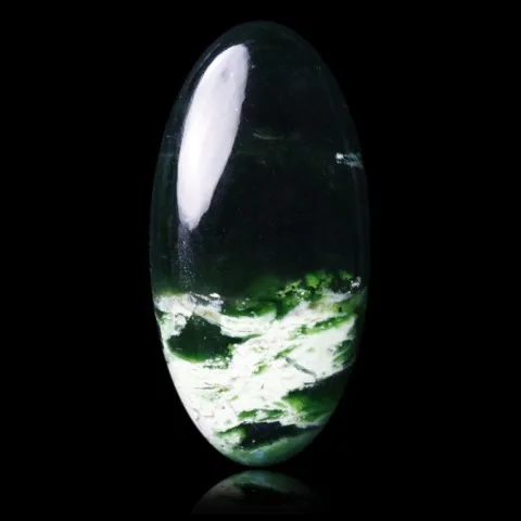 Calcédoine chromifère en cabochon