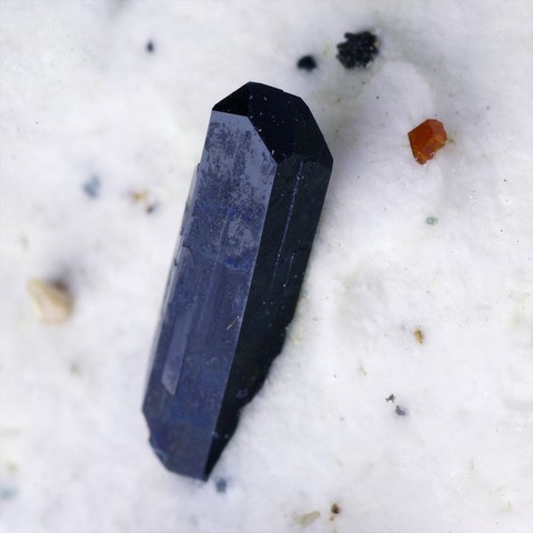 Neptunite et joaquinite de San Benito, Californie, USA