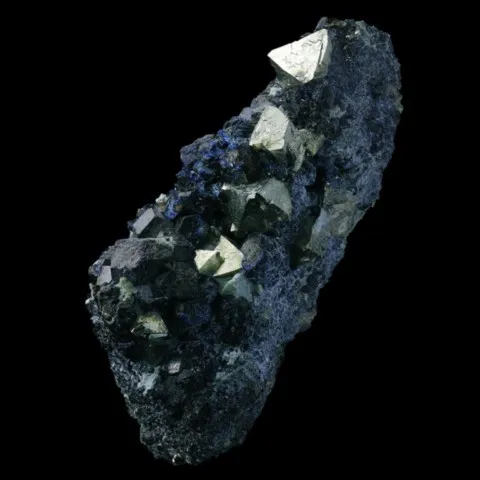 Pyrite et magnétite de Brosso Mine, Calea, Lessolo, Turin, Piémont, Italie