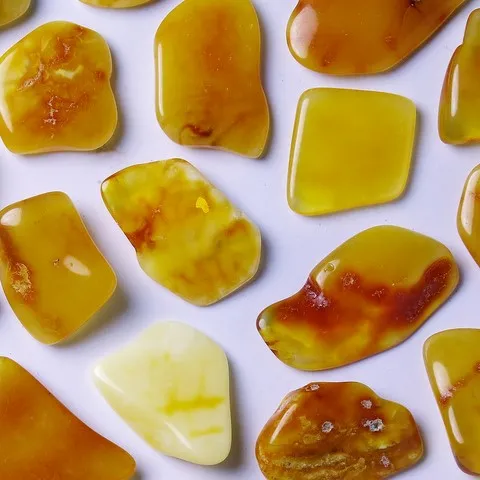 Ambre miel Chakra sacré - SVADHISHTHANA - Chakra du plexus solaire - MANIPURA - Chakra de la gorge - VISHUDDHA - Dépression, stress, fatigue, système immunitaire, dents, circulation sanguine, anti-douleur, intelligence, moral, communication