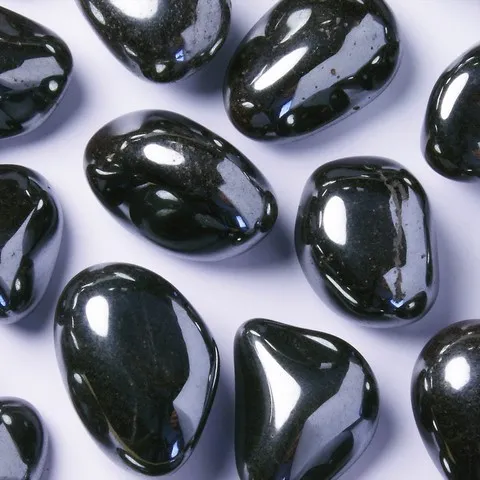 Hématite Chakra racine - MULADHARA - Circulation sanguine, hémorroïdes, maux de tête, tension, foie, reins, cicatrisation, hématomes, crampes, stress, yeux, courage, énergie, optimisme, confiance en soi, volonté, addiction, peur, sommeil, timidité, mémoire
