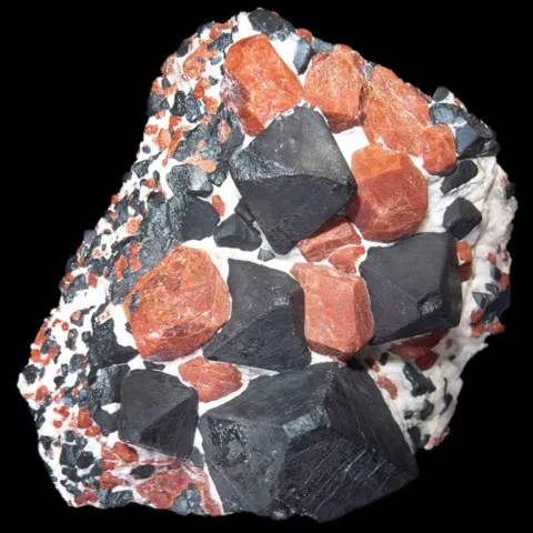 Franklinite et willémite de Sterling Mine, New Jersey, USA © Steven Kuitem