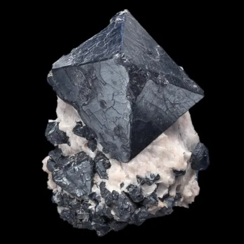 Franklinite de Sterling Mine, Sterling Hill, New Jersey, USA © Jeff Krueger