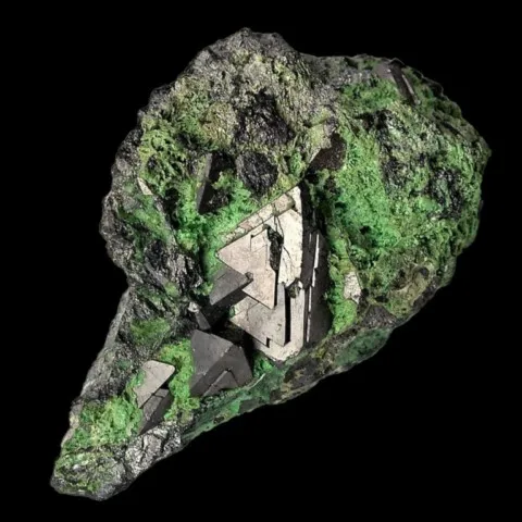 Gersdorffite et annabergite de Aït Ahmane, Bou Azzer, Maroc © John Sobolewski