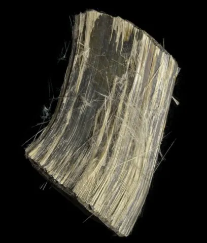 Grunérite fibreuse (amosite) de Penge Mine, Limpopo, Afrique du Sud © Bruce Cairncross