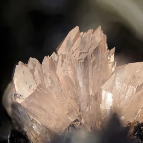 Huréaulite des pegmatites d'Hagendorf, Allemagne © Stephan Wolfsried