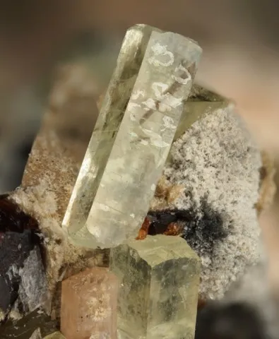 Leucophane de Poudrette Quarry, Mont St-Hilaire, Québec, Canada © Stephan Wolfsried