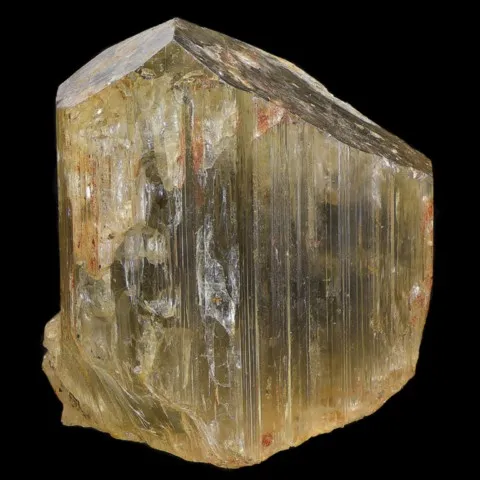 Mizzonite de Ankily, Ianabinda, Betroka, Anosy, Madagascar © Vandall King