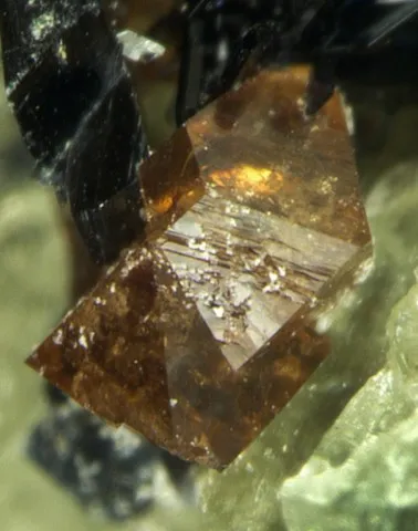 Phosphoferrite de Palermo, New Hampshire, USA © Scott M. Whittemore