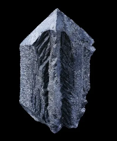 Magnétite pseudomorphosée en hématite du Volcan Payún Matru, Argentine