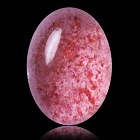 Cabochon de quartz à piémontite de Tanzanie de 6,80 ct