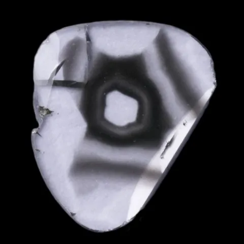 Tranche de diamant zoné du Zimbabwe