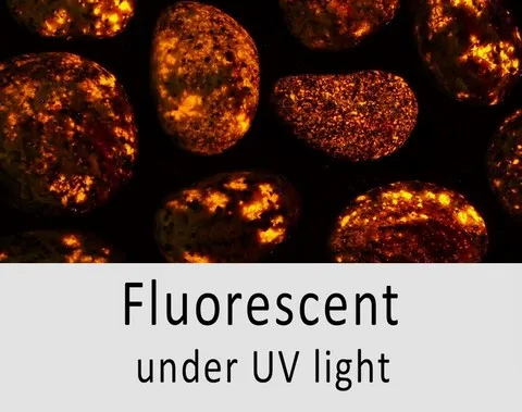 Fluorescent tumbled stones