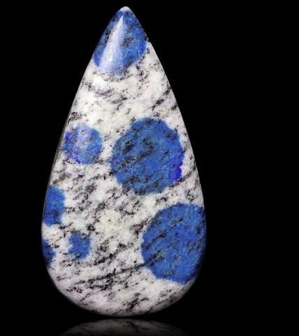 Cabochon de granite à azurite