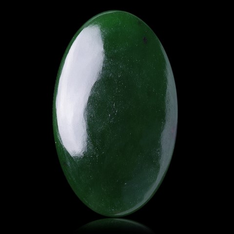 Cabochon de néphrite de Russie