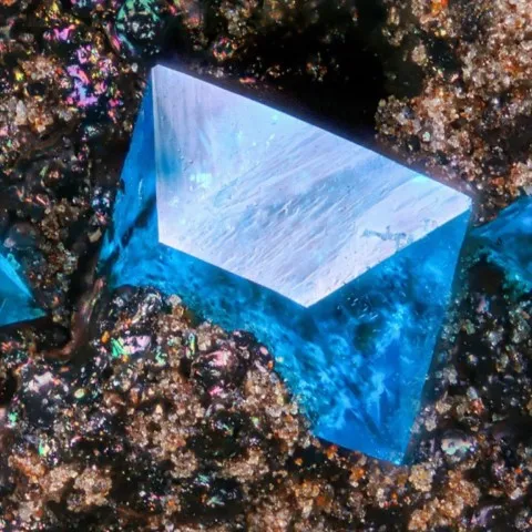 Liroconite de Xianghualing Mine, Chenzhou, Hunan, Chine © Hercule Shen
