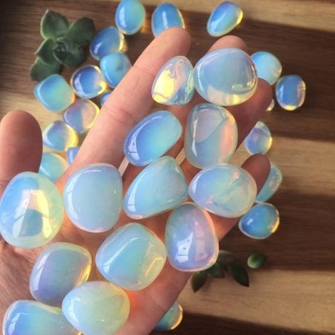 Opalite : fausses pierres roulées Opalite en pierres roulées