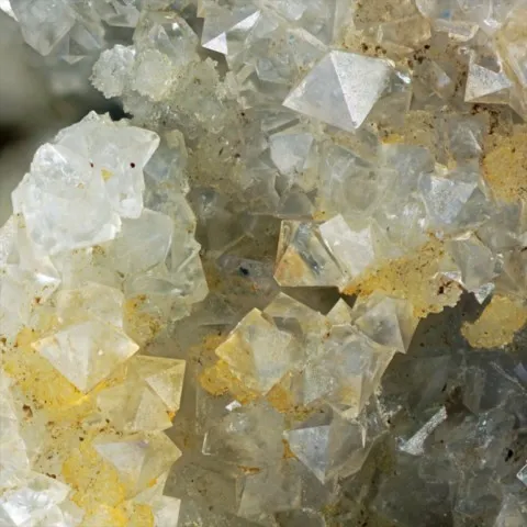 Ralstonite de Ivigtut Mine, Groenland © Italo Campostrini