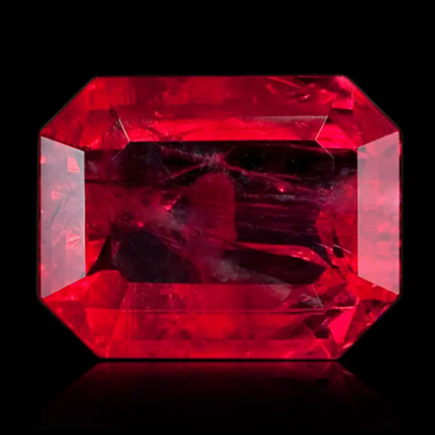Béryl rouge facetté de 2,44 ct des Wah wah Mountains, Utah, USA © Bonhams