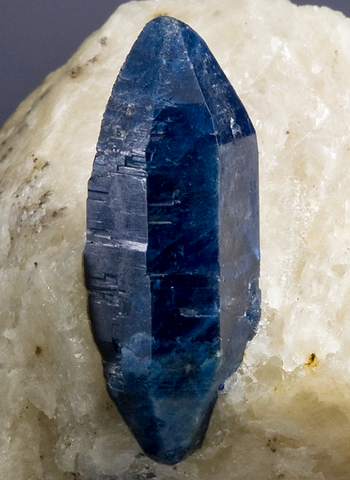 Afghanite de Sar-e-Sang, Afghanistan © Joe Budd