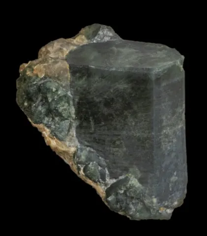 Triphylite de Chandlers Mill Quarry, New Hampshire, USA © Rock Currier