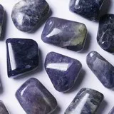 Iolite Chakra couronne - SAHASRARA - Chakra du troisième oeil - AJNA - Chakra du coeur - ANAHATA - Foie, maux de tête, anti-fièvre, estomac, intestins, coeur, reins, sommeil, peur, clairvoyance, intuition