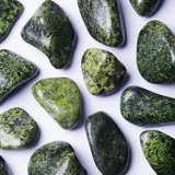 Nephrite Heart chakra - ANAHATA - Nervous system, immune system, blood, blood circulation, detox, eyes, childbirth, stomach, heart, liver, kidneys, protection, luckyness, prosperity, fidelity