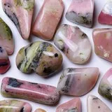 Pink opal Heart chakra - ANAHATA - Sex, stress, blood circulation, heart, diet, fluid retention, lungs, energy, self-acceptance, understanding