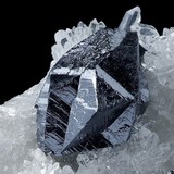Cinabre maclé de Chine - minéraux, cristaux, mineral, crystal